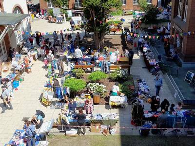 Nachbarschafts- Flohmarkt am 11. Oktober 2025 | 10 - 14 Uhr