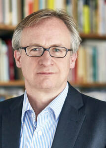 Porträt des Publizisten und Journalisten Albrecht von Lucke