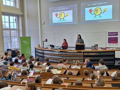 KinderUni Lichtenberg (KUL) - Vorlesung im Hörsaal